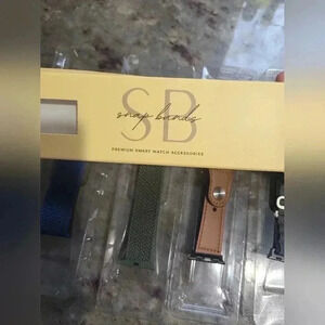New in Box Snapbands.co Lot of 5 bands